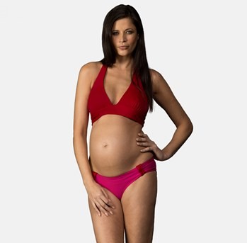 Find a Great Maternity Swimsuit