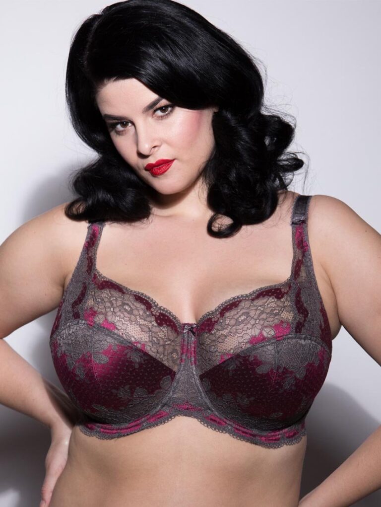 full busted and full-figured