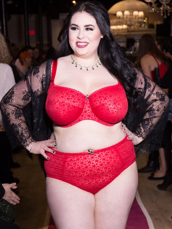 full busted and full-figured