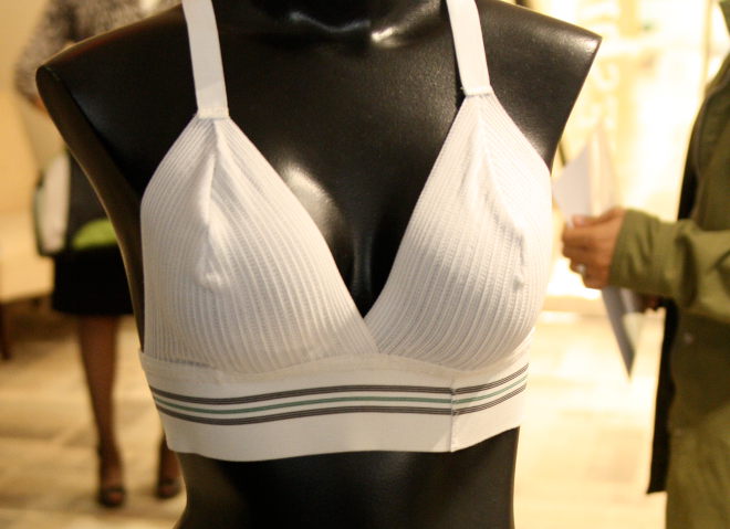Jogbra-co-invented-by-Hinda-Miller